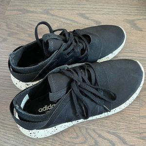 Women’s adidas size 6.5 - Like New